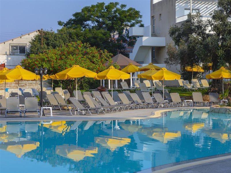 Mayfair Gardens Pafos Exterior foto